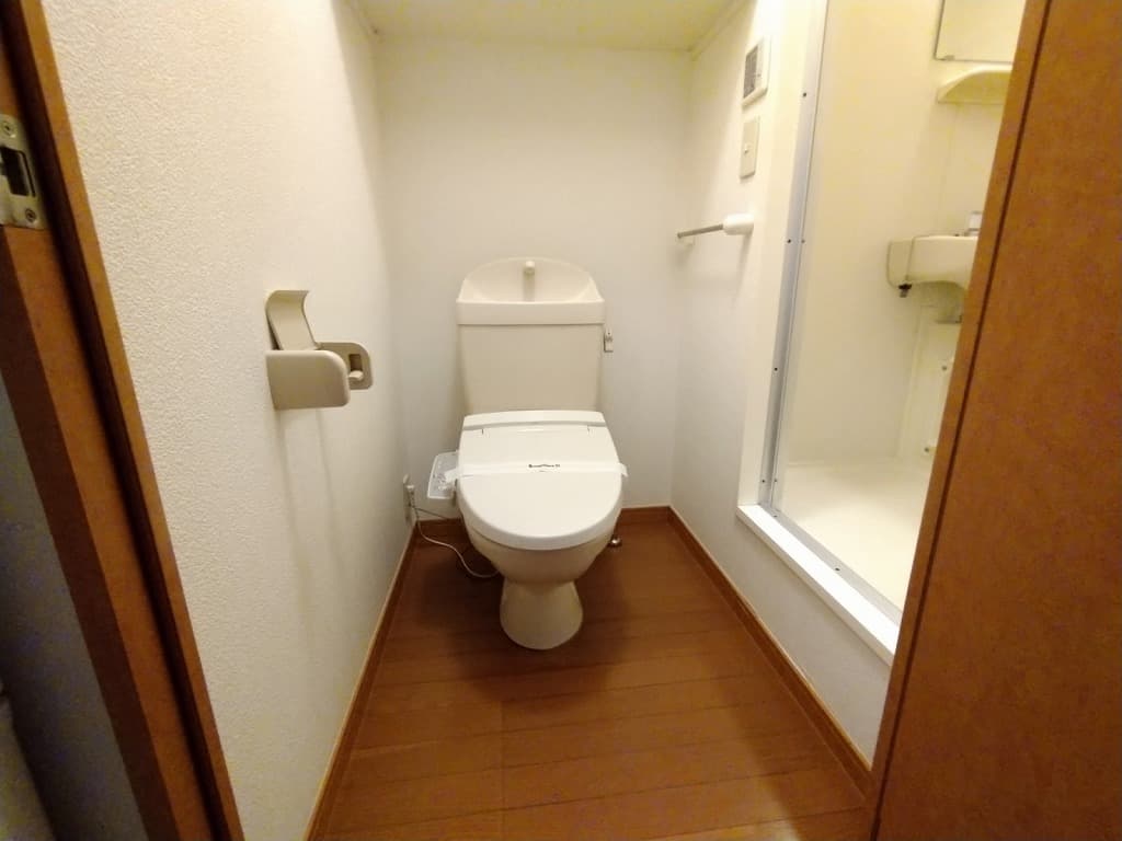 Room image 9