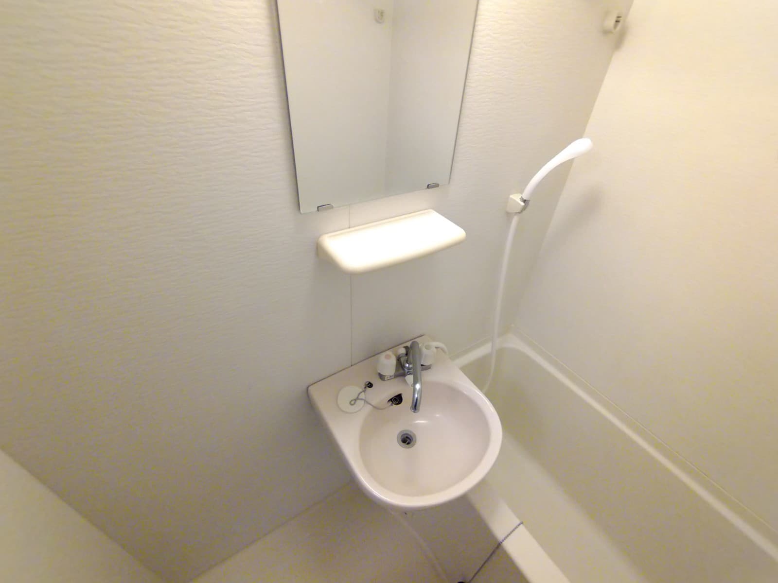 Room image 12
