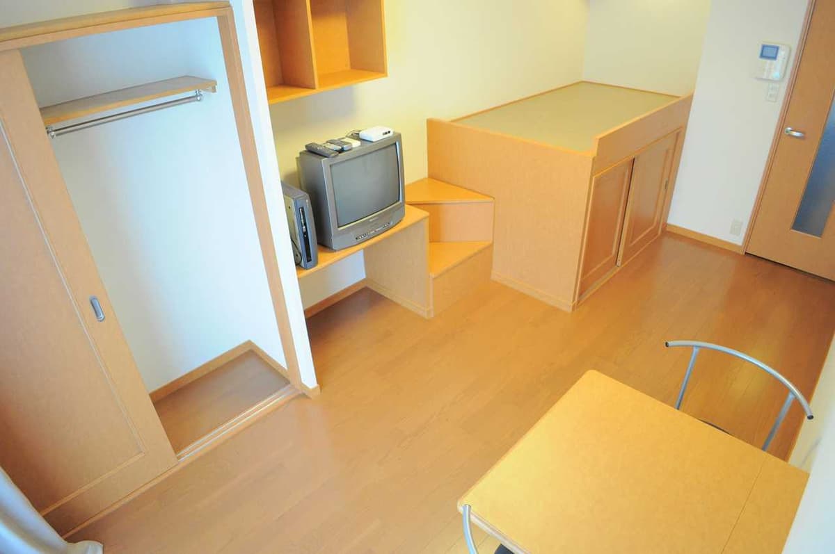 Room image 11