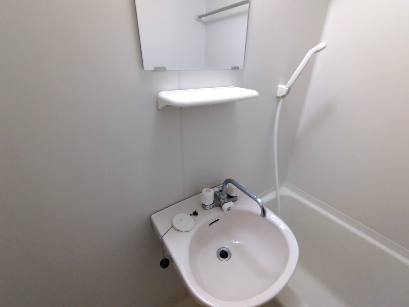 Room image 9