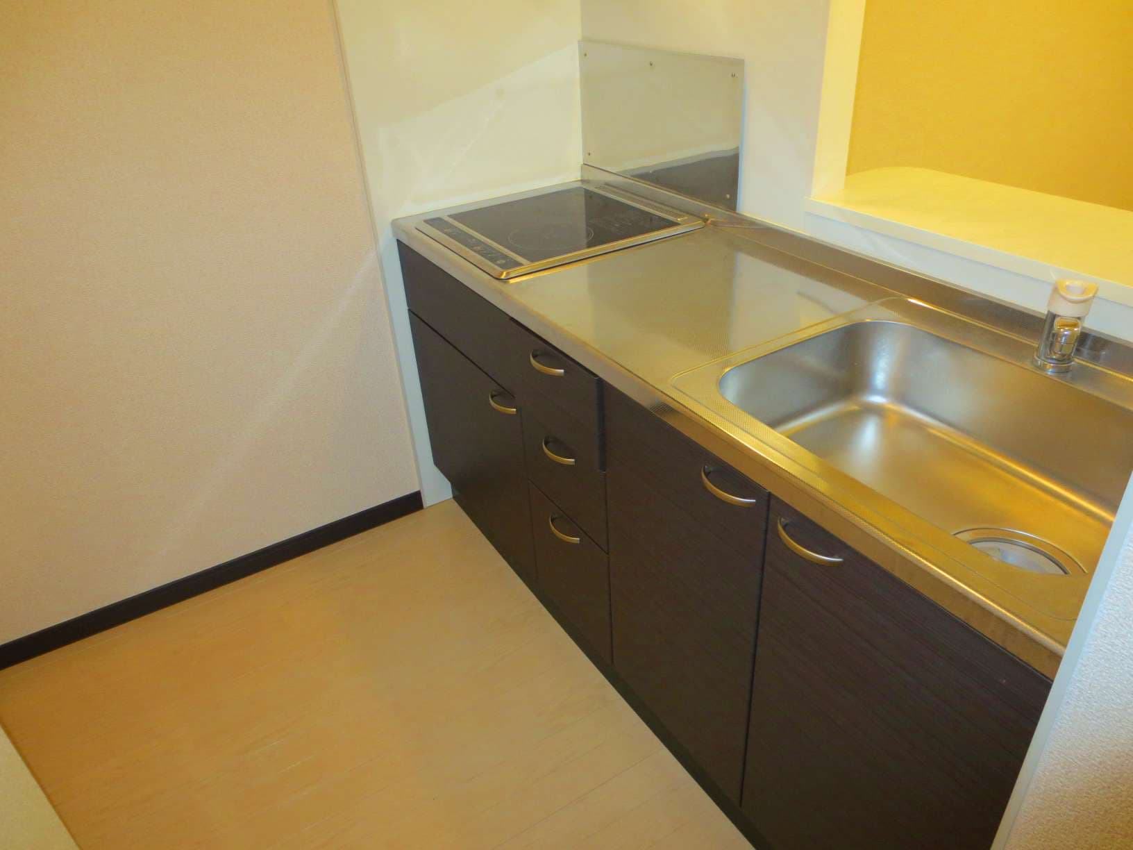Room image 12