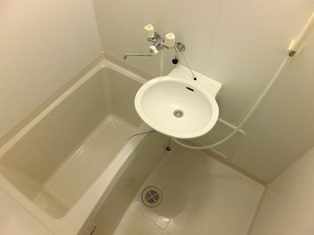Room image 11