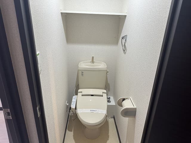 Room image 9