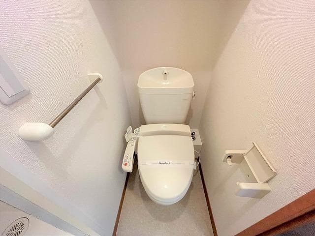 Room image 9