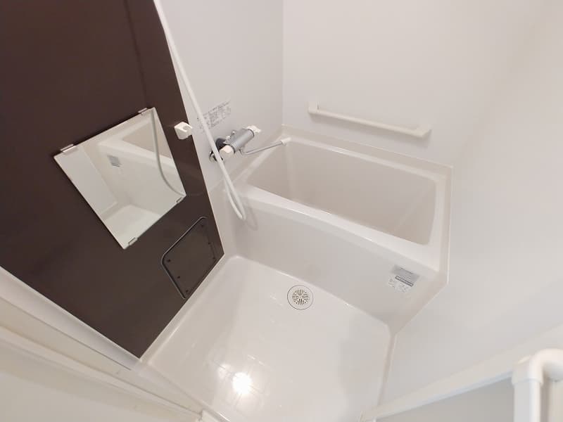 Room image 8