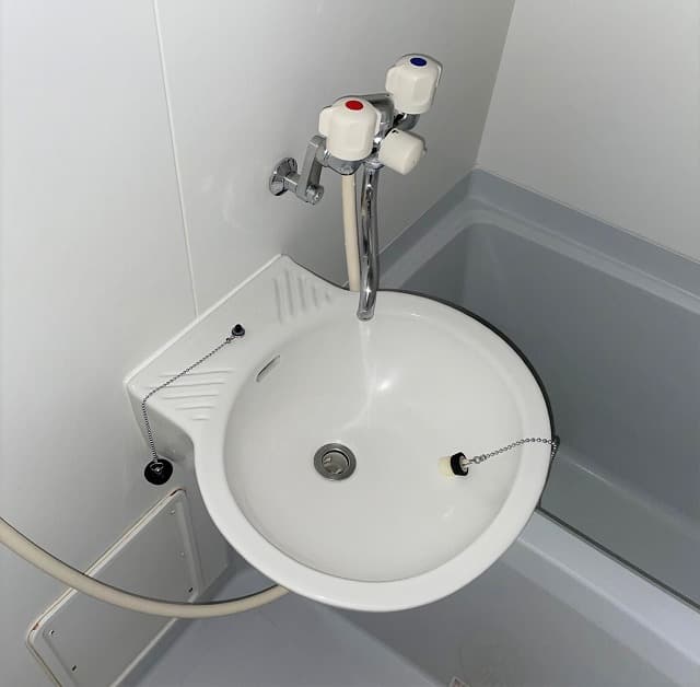 Room image 9