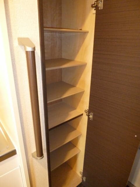 Room image 15