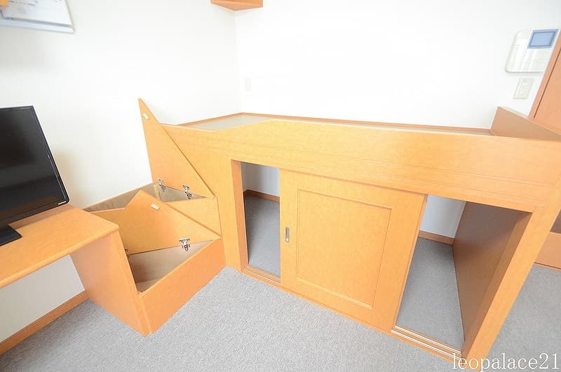 Room image 16