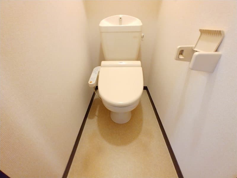 Room image 8