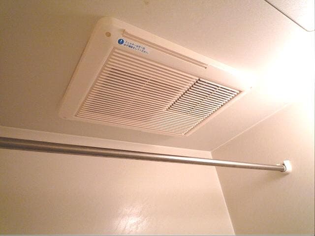 Room image 11