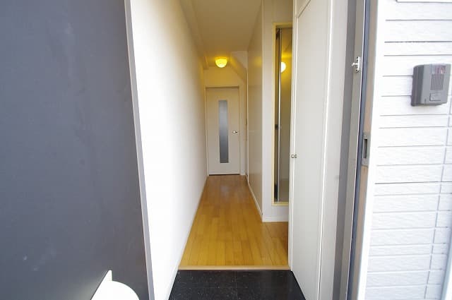 Room image 10