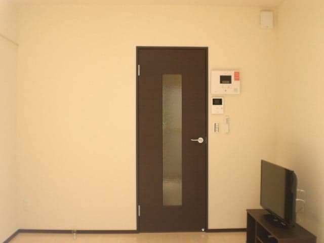 Room image 16