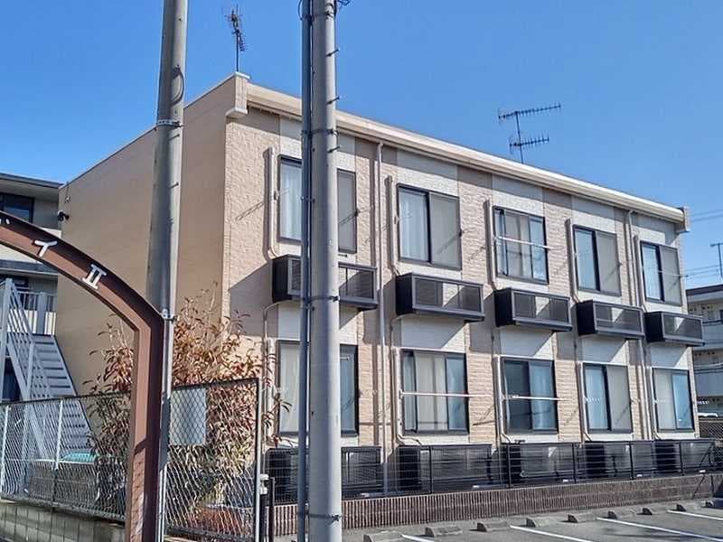 Main exterior of leopalace Kokage