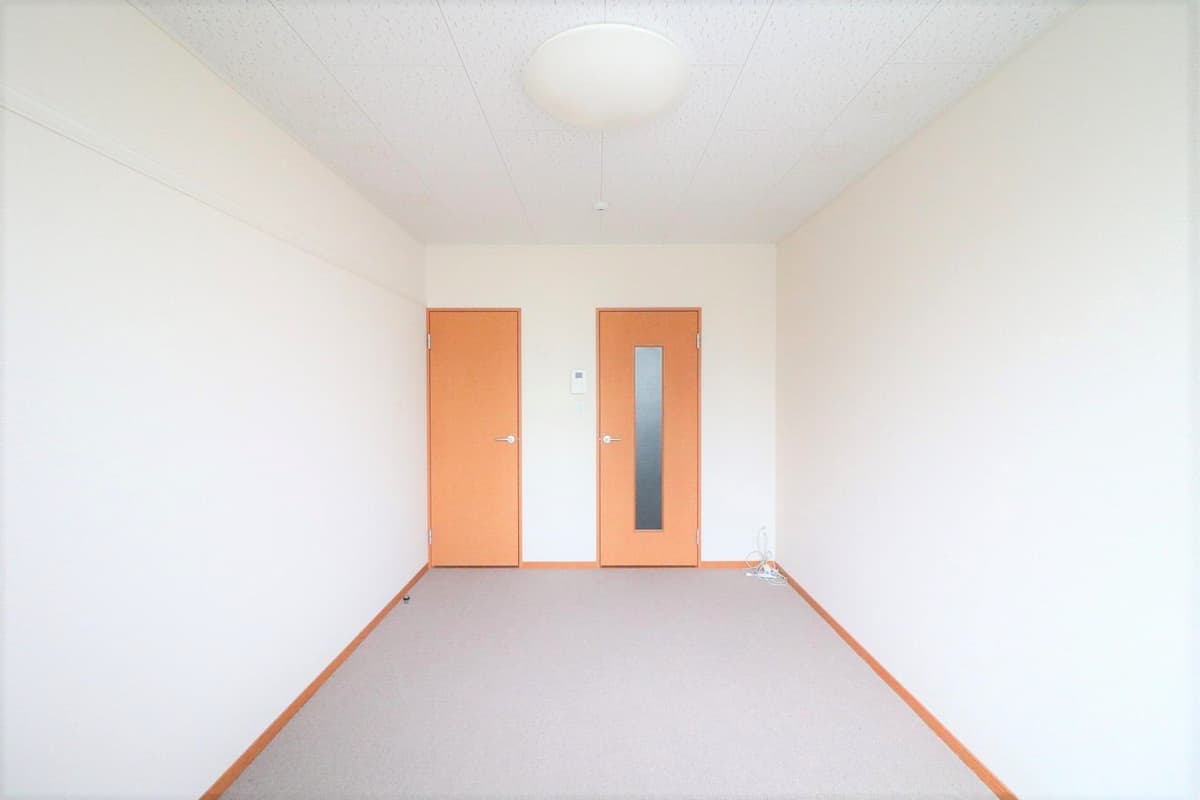 Room image 12