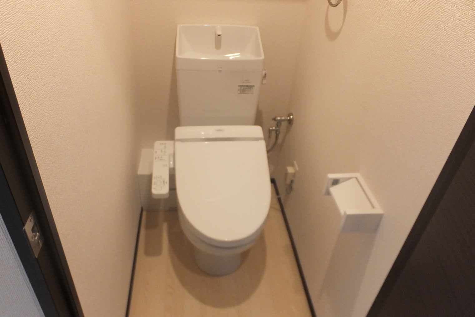 Room image 11