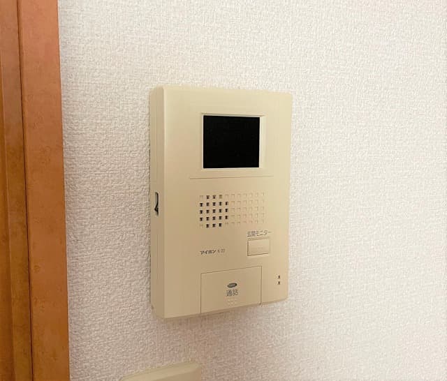 Room image 10