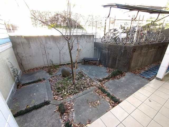 Room image 16