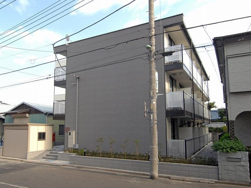 Main exterior of leopalace Avrio
