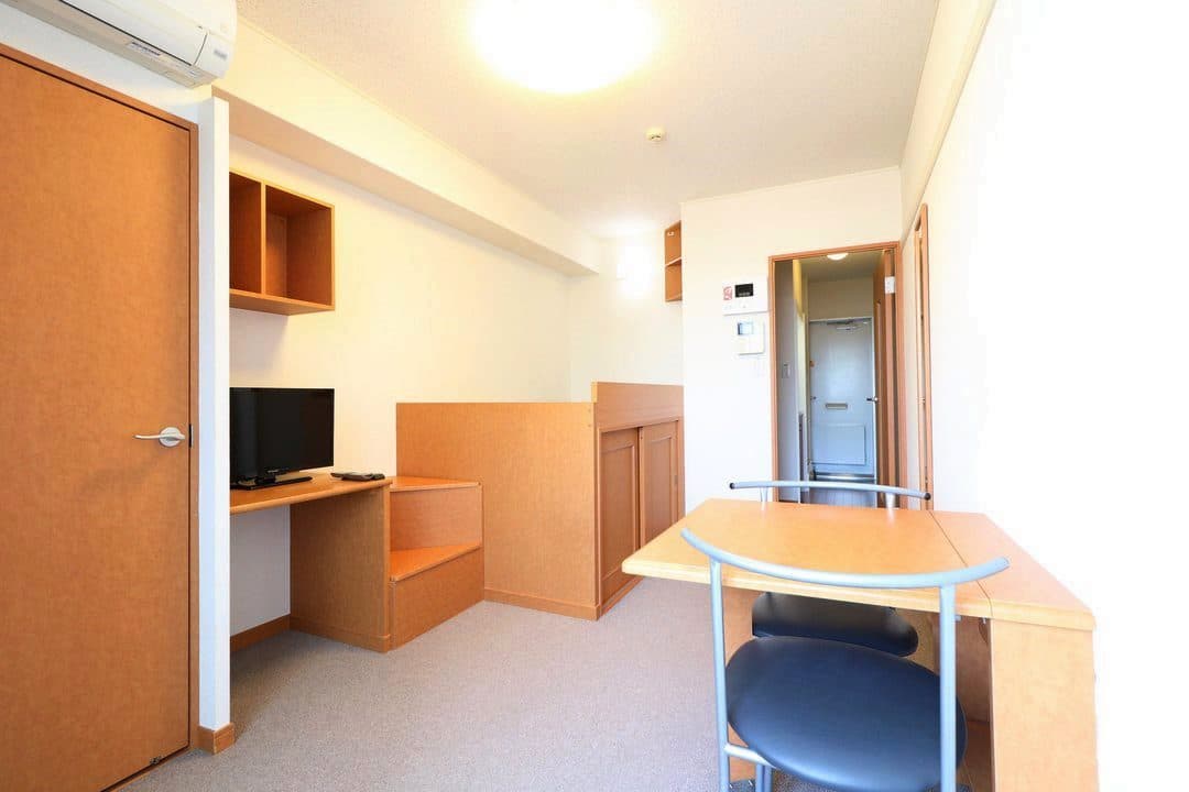 Room image 11