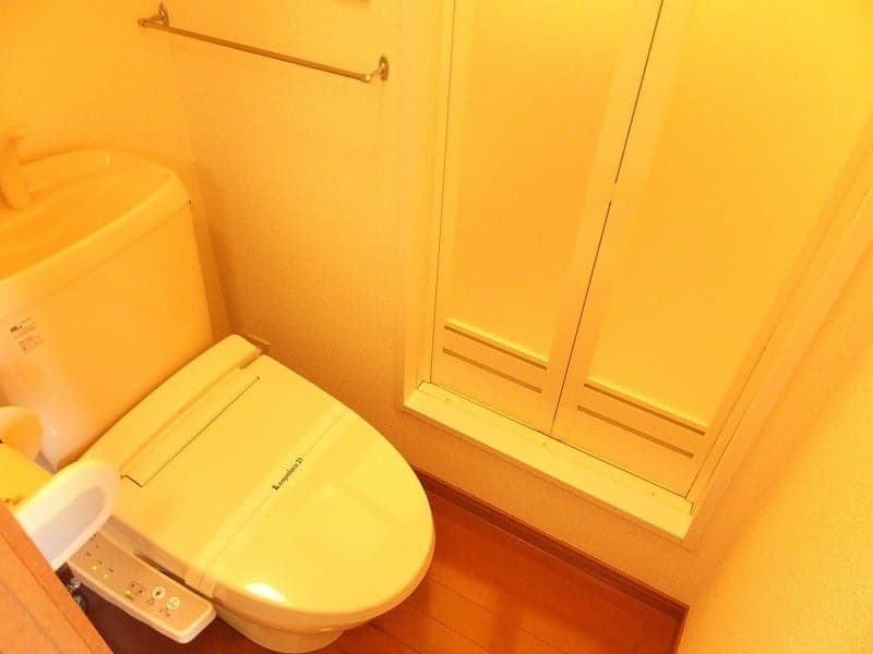 Room image 12