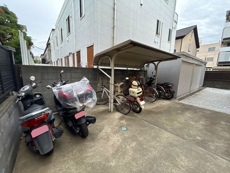 Room image 10