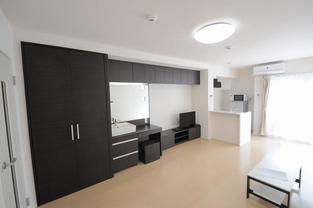 Room image 12