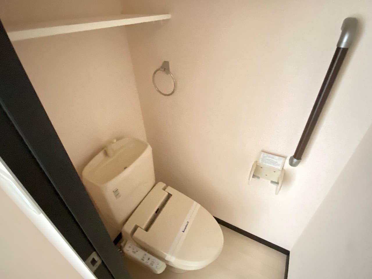 Room image 9
