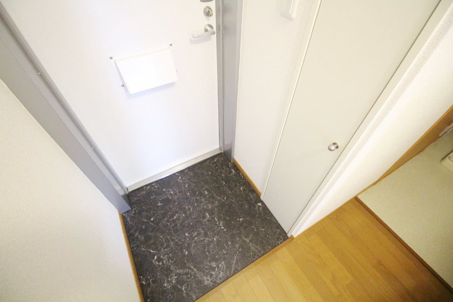 Room image 15