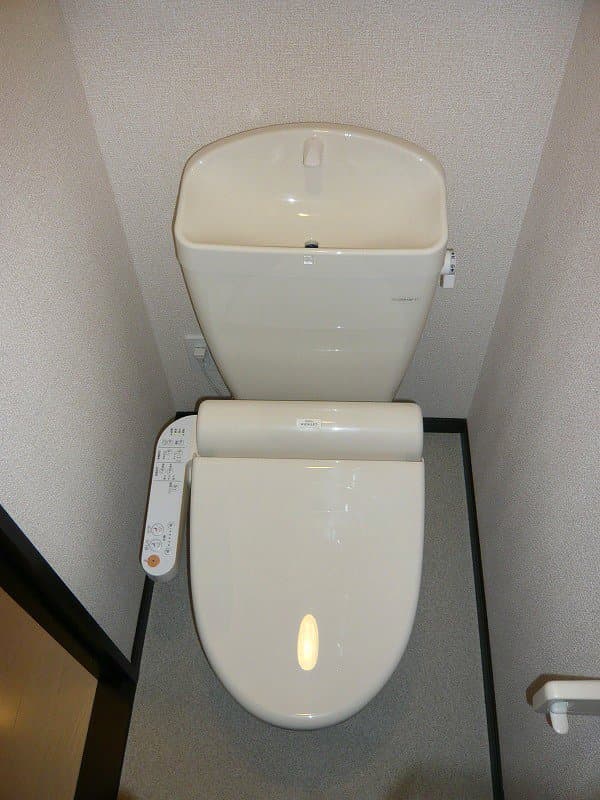 Room image 9