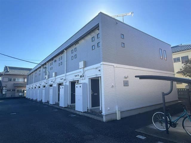 Main exterior of LEONEXT Seiryu Mizuho