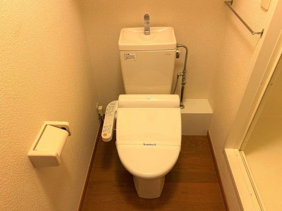 Room image 8