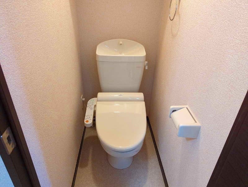 Room image 8