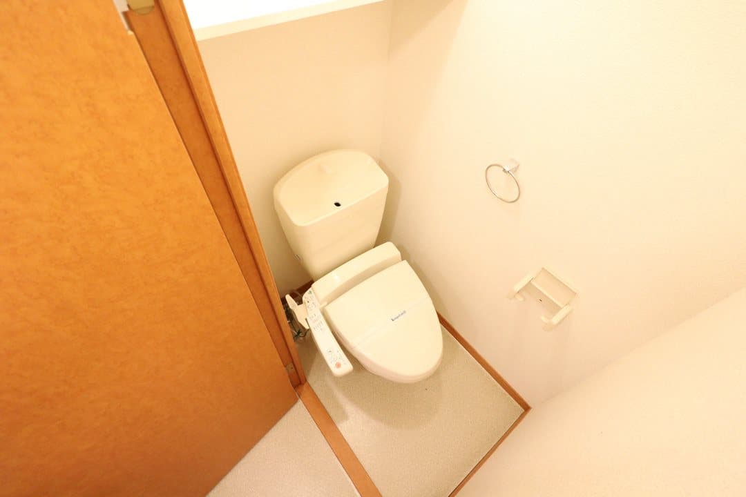 Room image 13