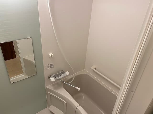 Room image 12