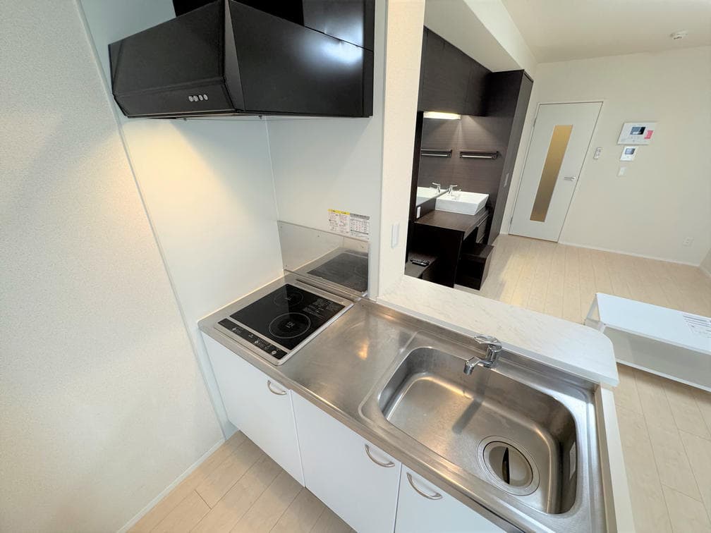 Room image 12