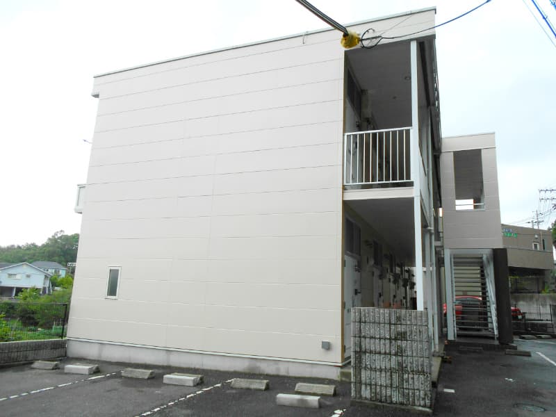 Main exterior of leopalace Pivot Heim C
