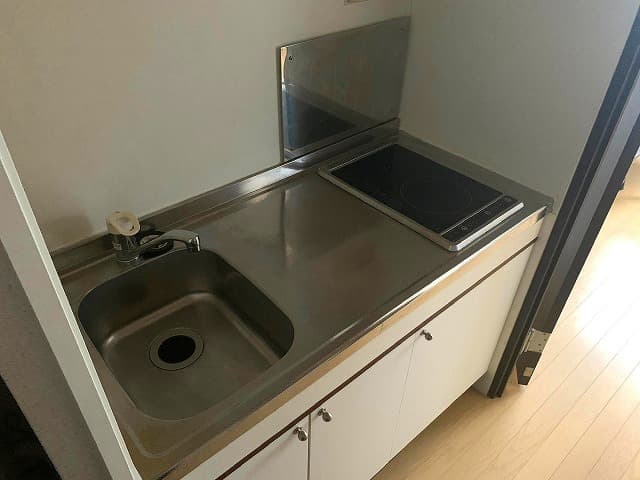 Room image 10