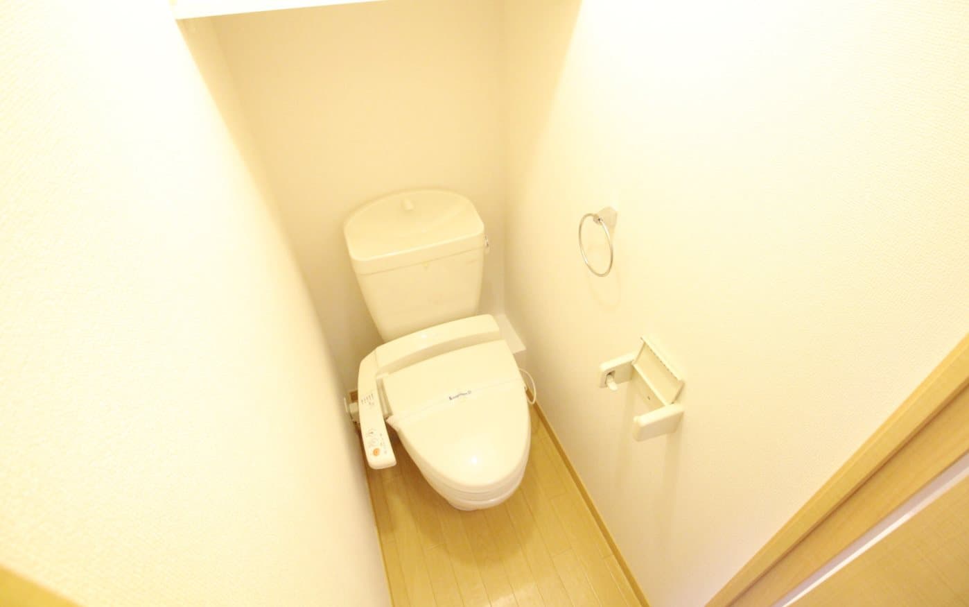 Room image 13