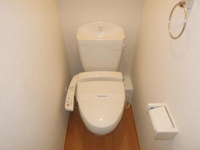 Room image 11