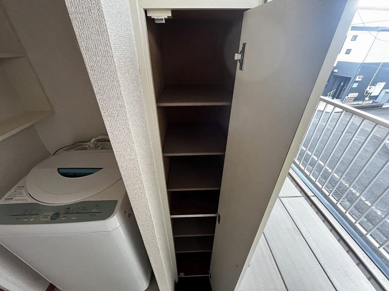 Room image 13