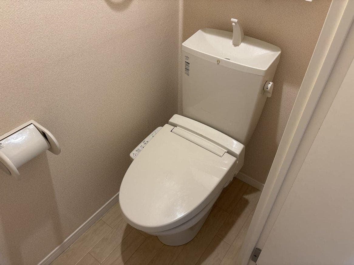 Room image 9