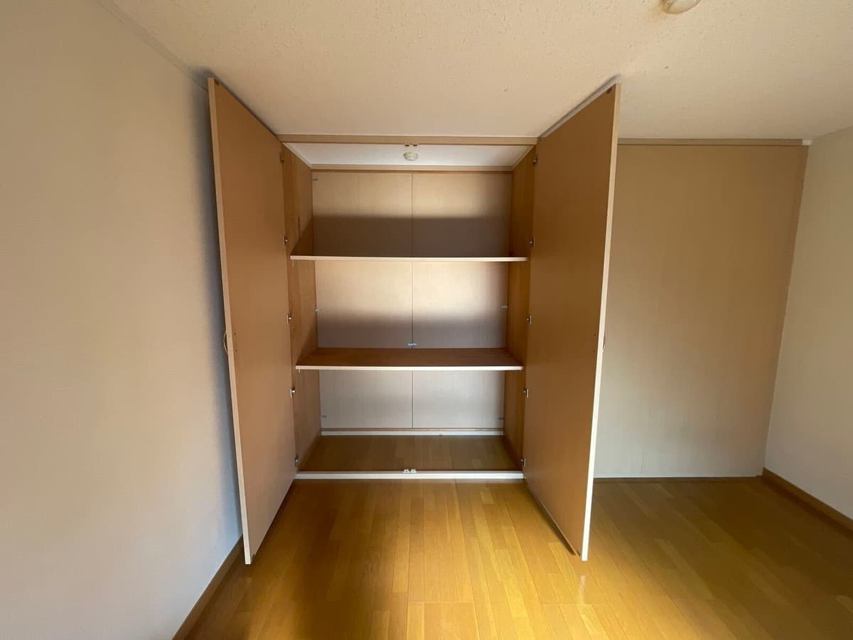 Room image 9