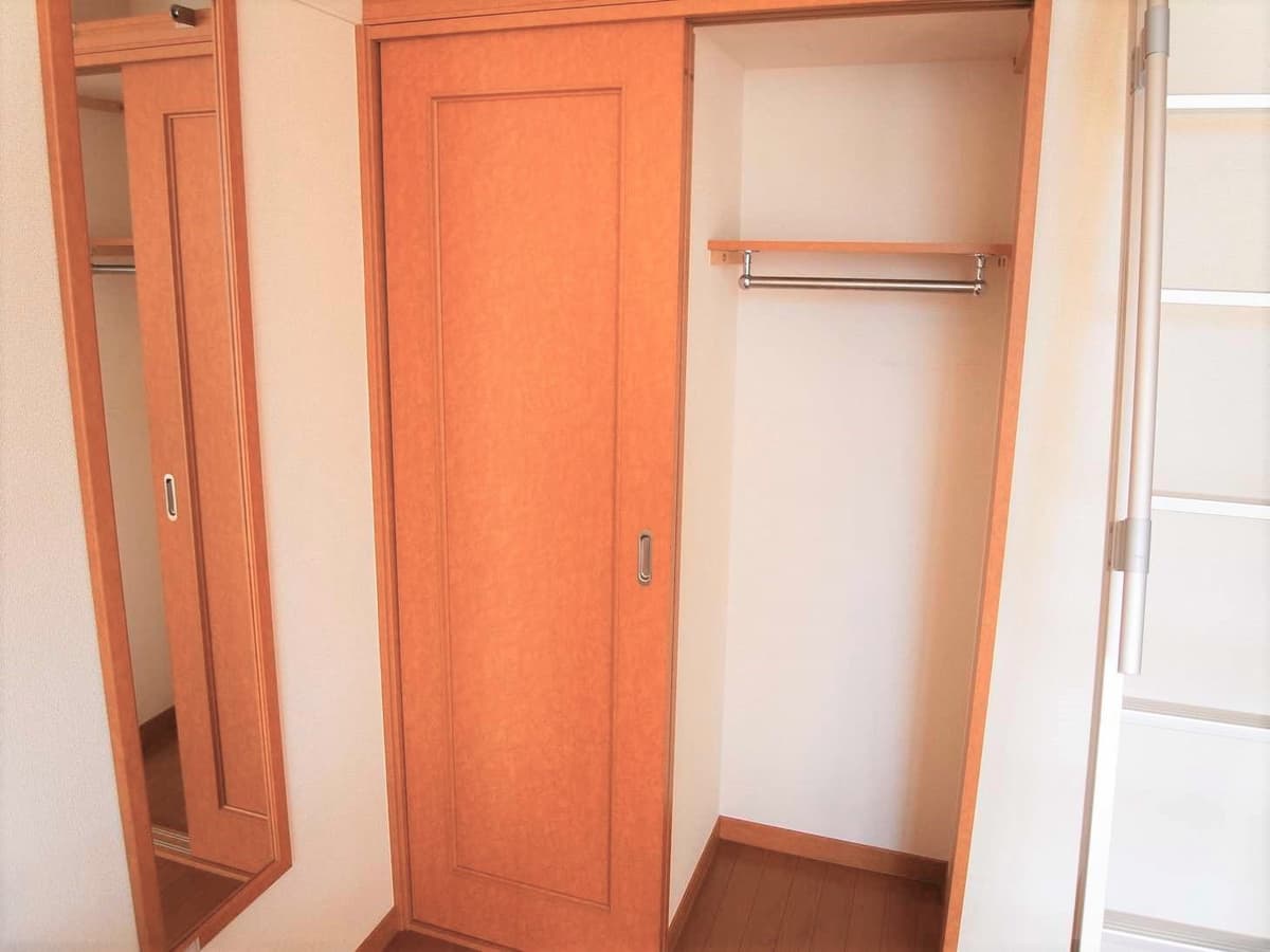 Room image 13