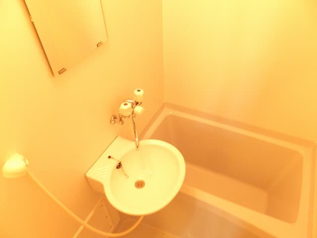Room image 14