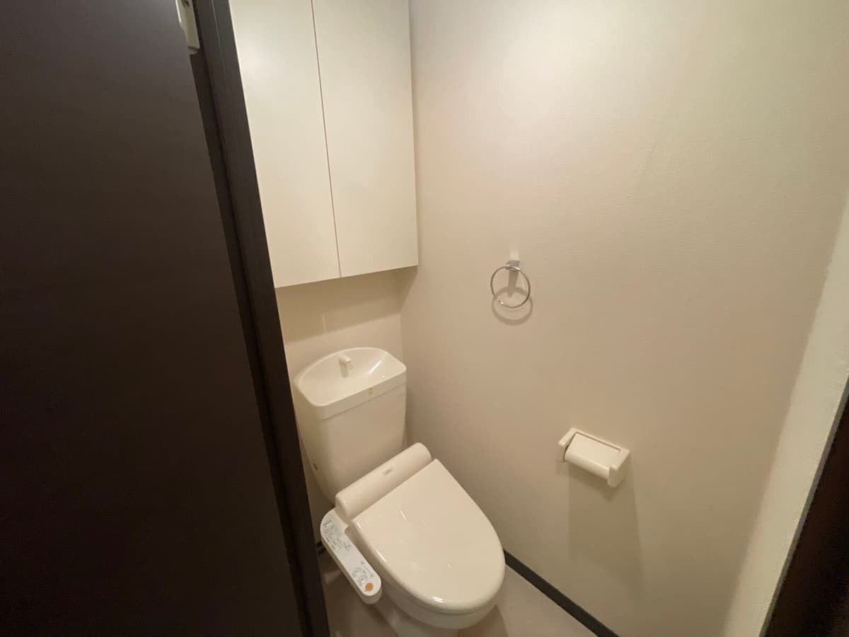 Room image 8