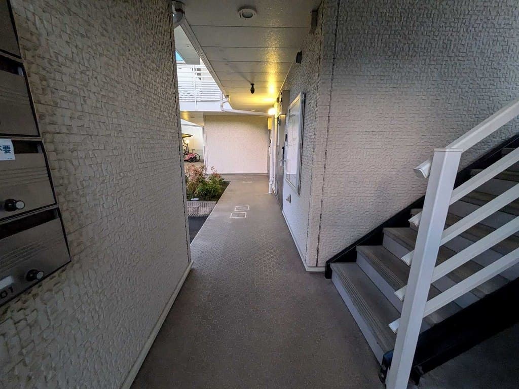 Room image 13