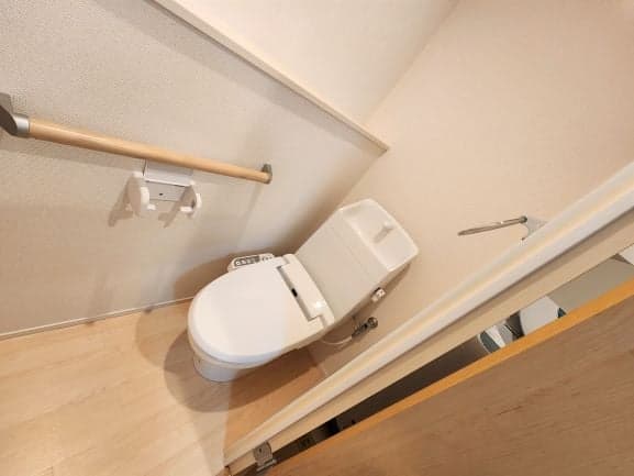 Room image 12