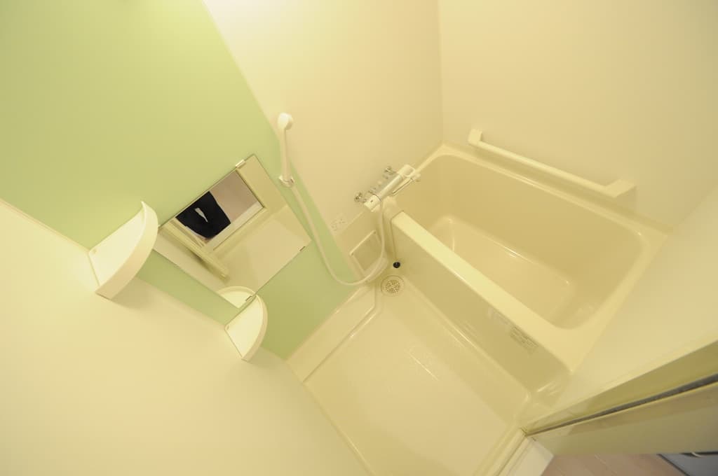 Room image 11
