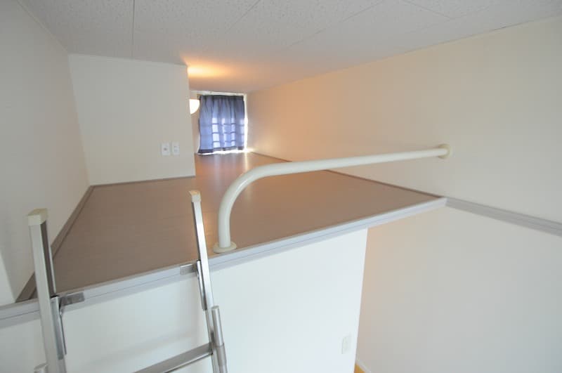 Room image 11