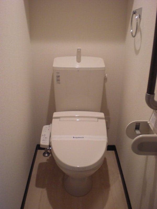 Room image 9